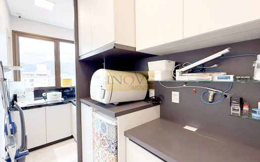 Sala comercial no centro executivo Jourdan – REF 2060