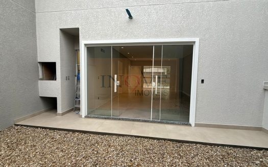 Sobrado Geminado no Amizade – REF 2062