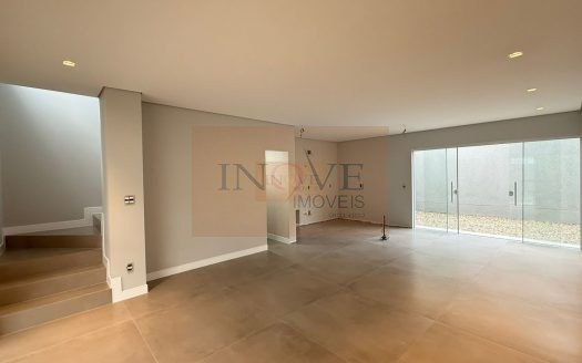 Sobrado Geminado no Amizade – REF 2062