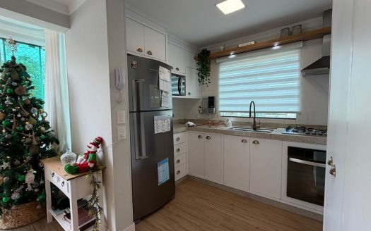 APARTAMENTO SEMI-MOBILIADO – REF 6084